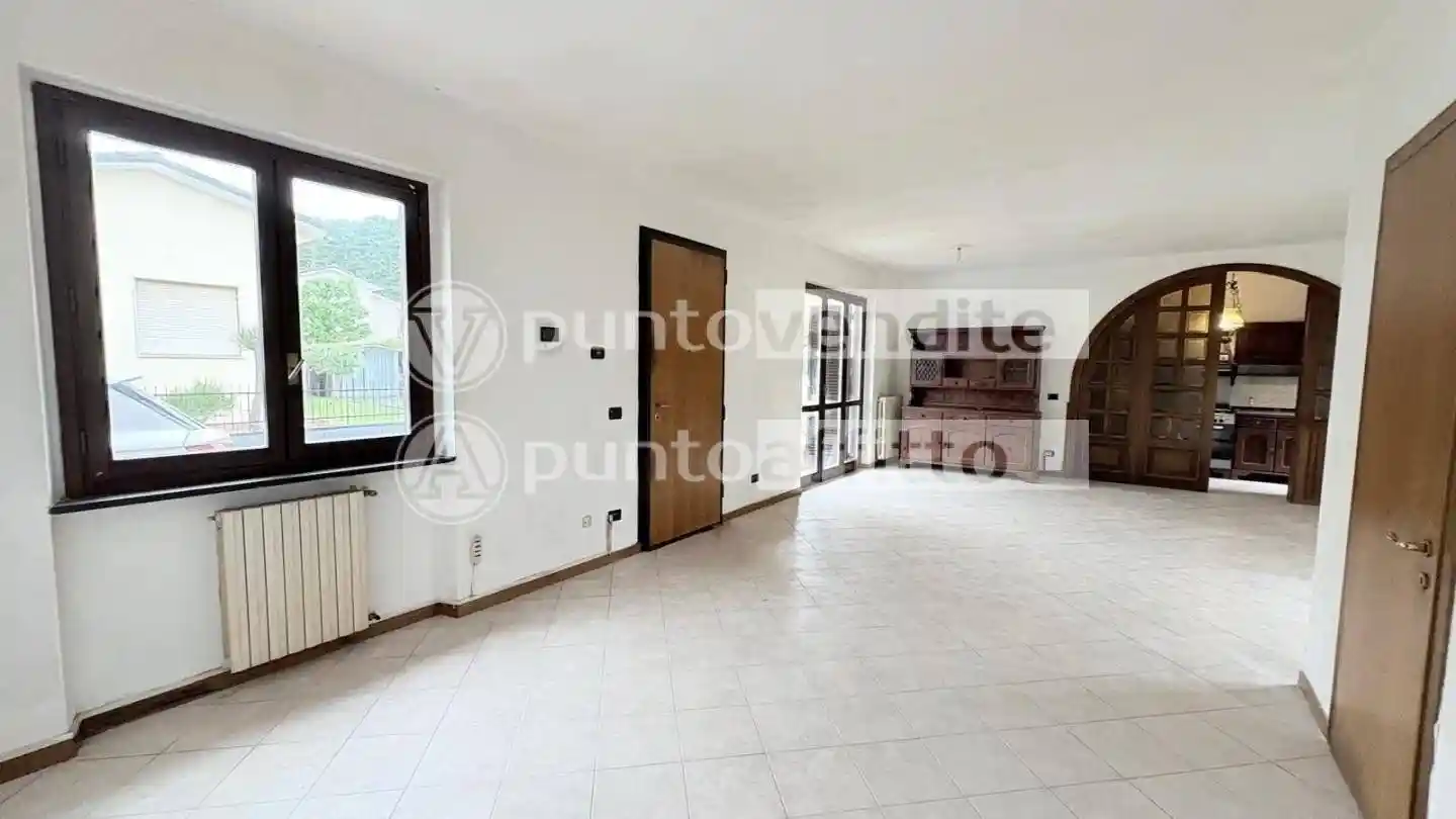 Appartamento in vendita a Lucca