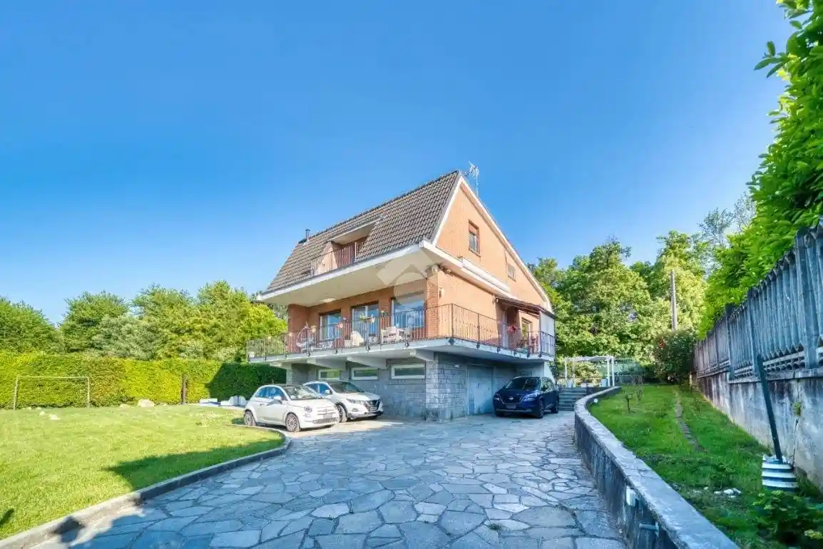 Villa in vendita a Reano