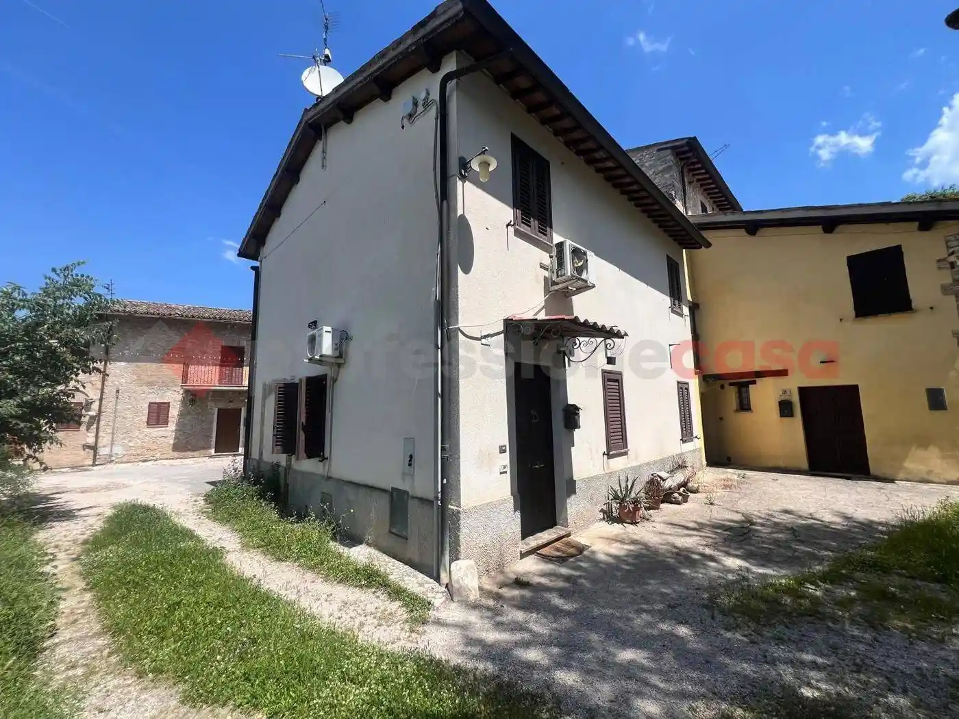 Casa indipendente in vendita a Spoleto