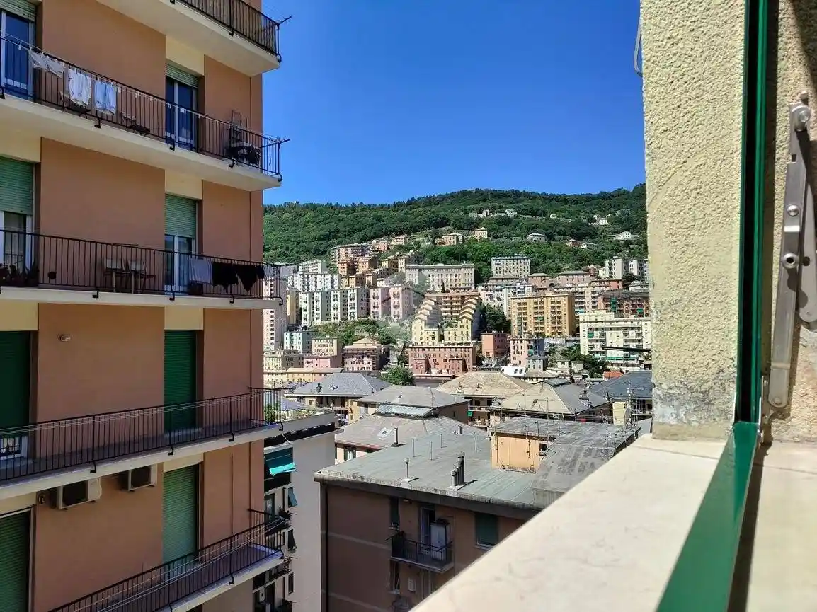 Appartamento in vendita a Genova