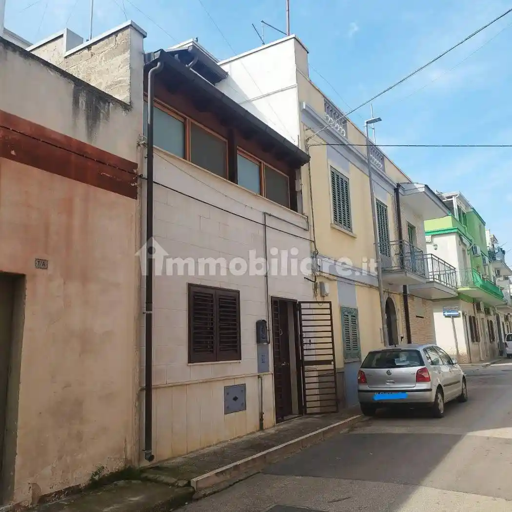 Casa indipendente in vendita a Cassano delle Murge