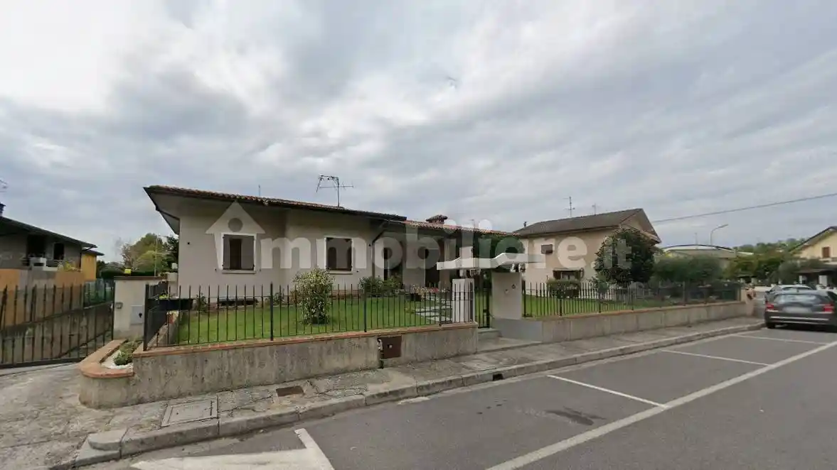 Villa in vendita a Capriano del Colle