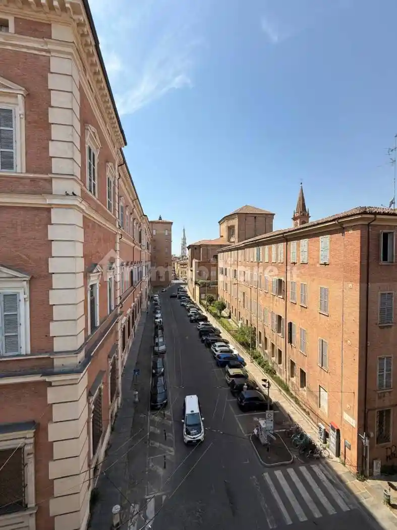Appartamento in vendita a Modena