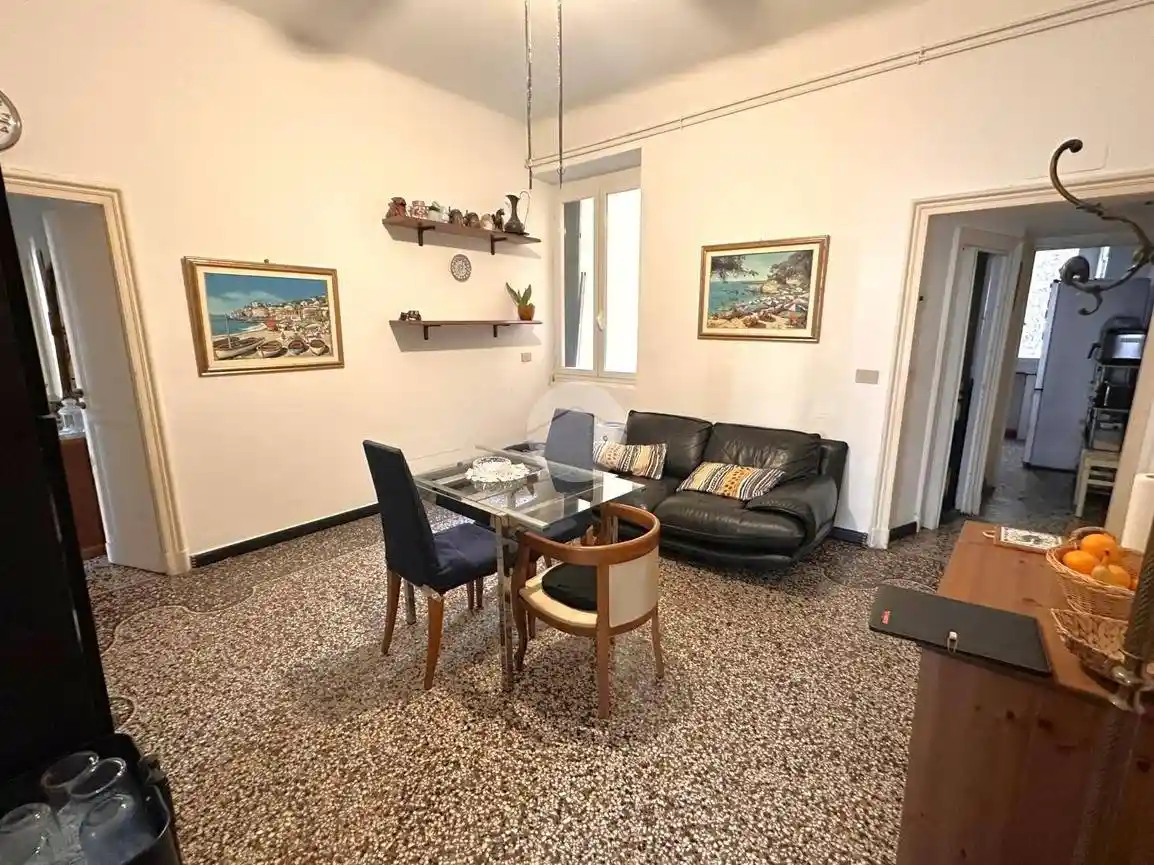 Appartamento in vendita a Genova