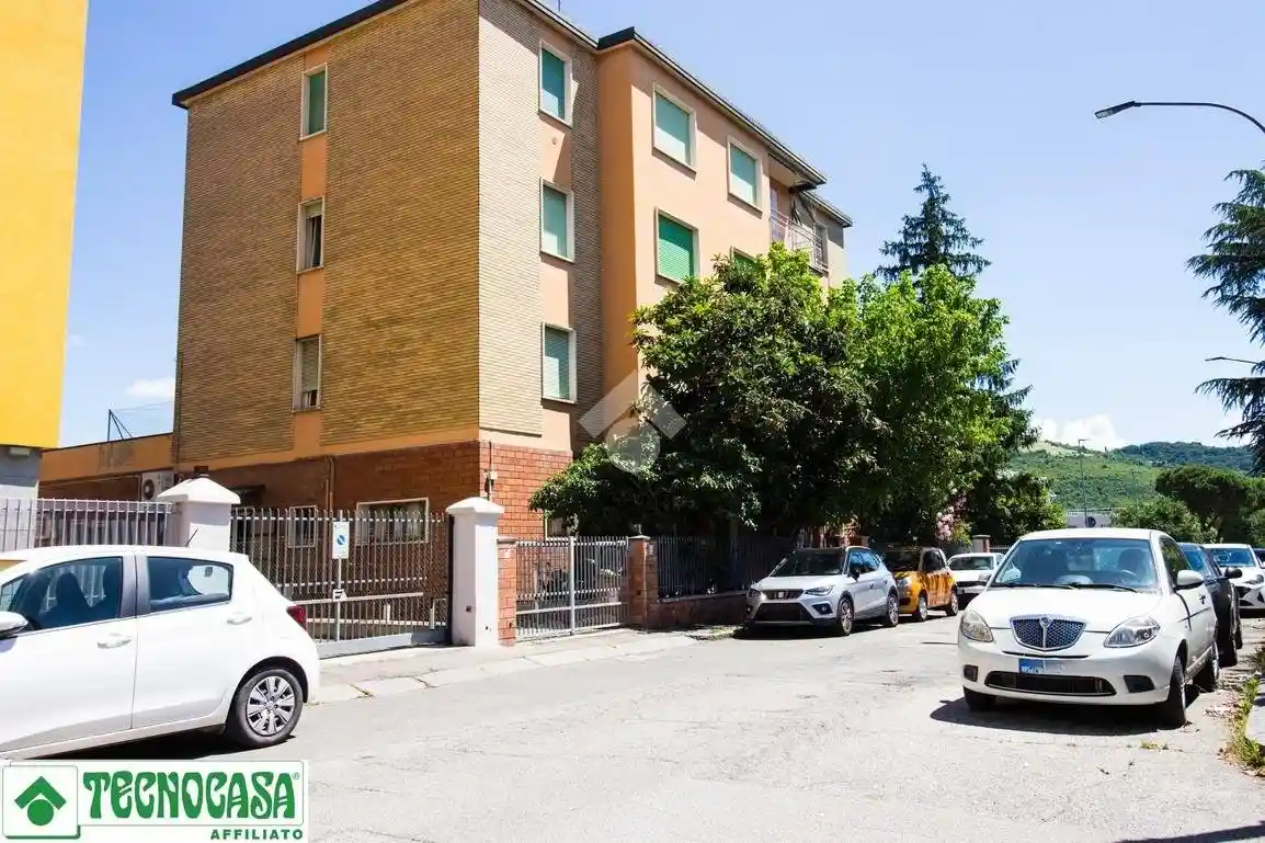 Appartamento in vendita a Casalecchio di Reno