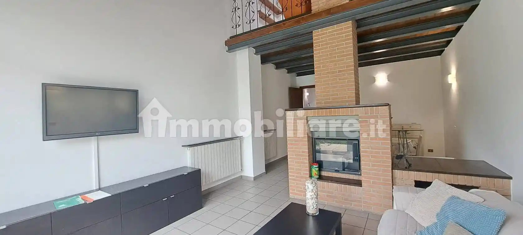 Casa indipendente in affitto a Cantello