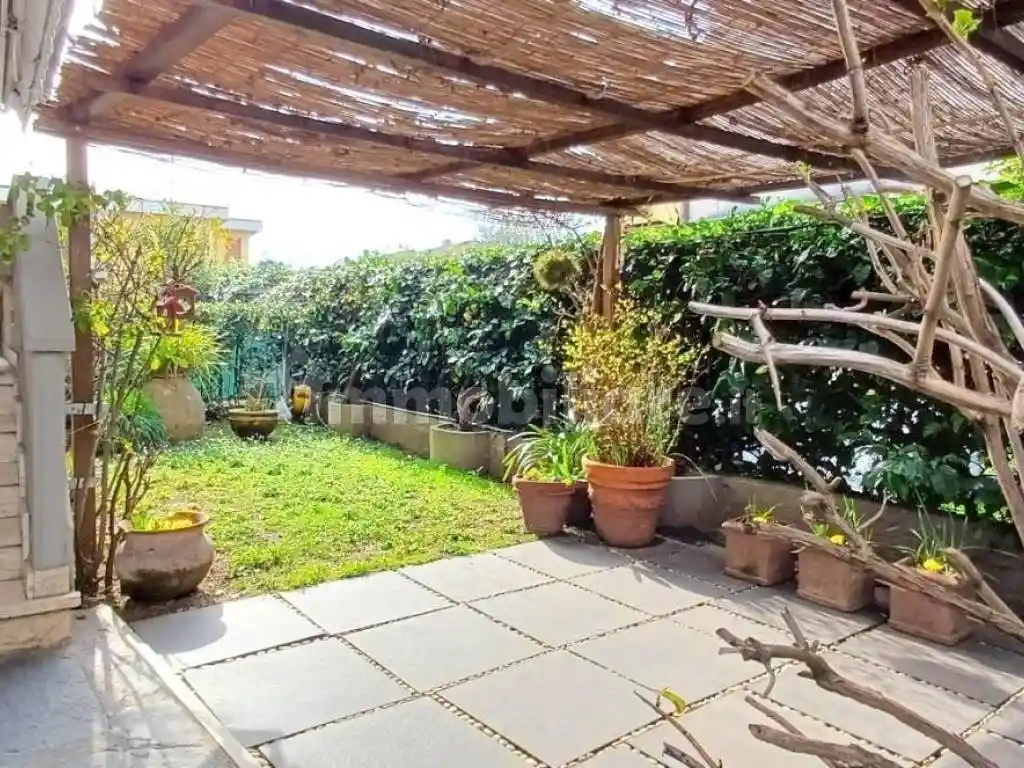 Appartamento in vendita a Mozzate