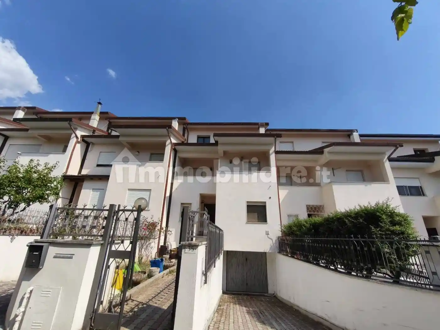 Casa indipendente in affitto a L'Aquila