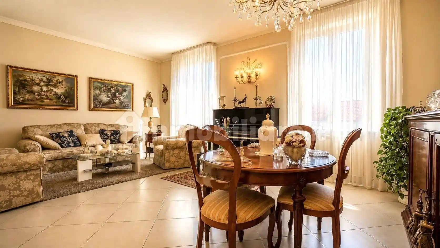 Appartamento in vendita a Viareggio