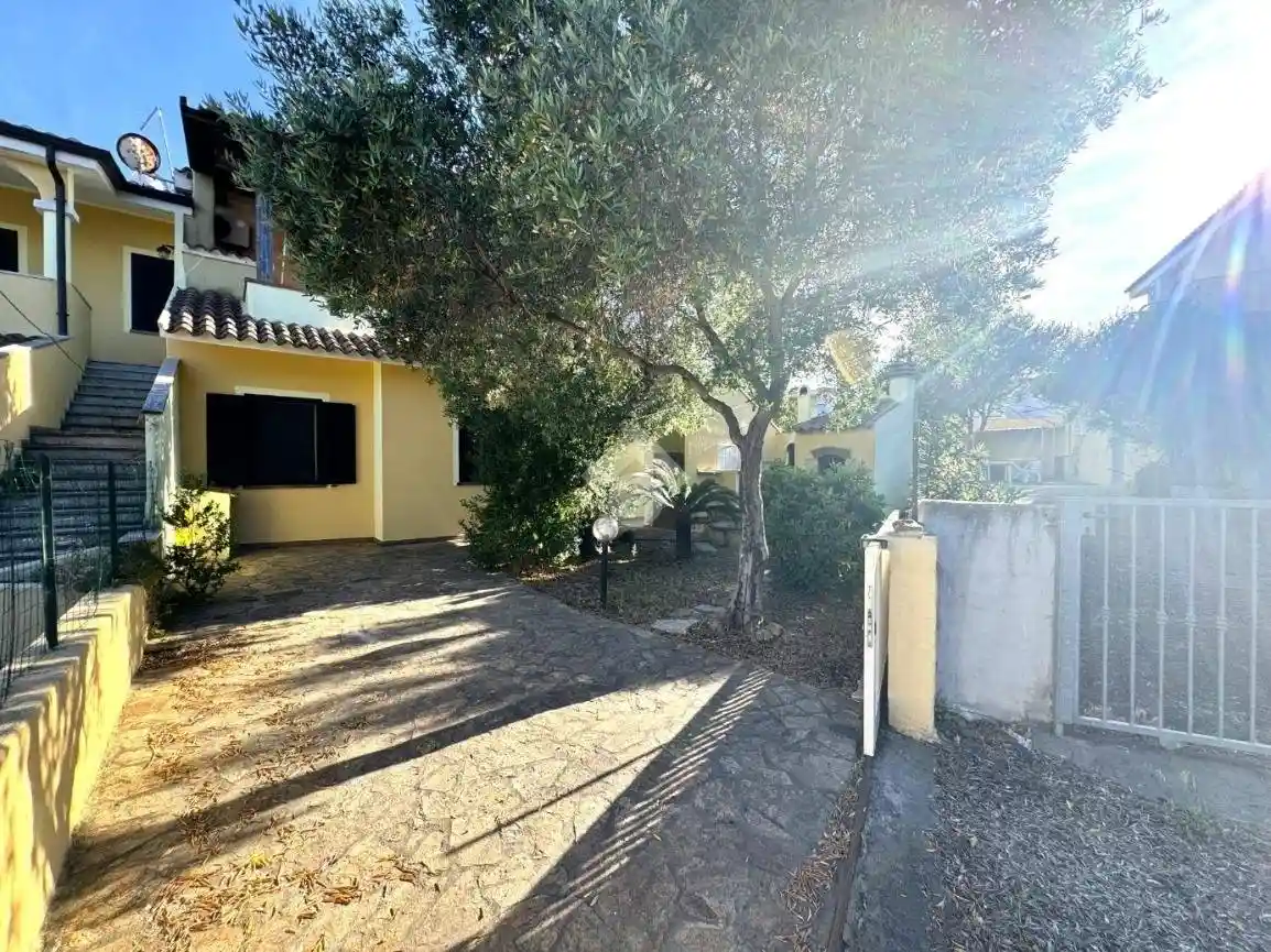 Appartamento in vendita a Budoni