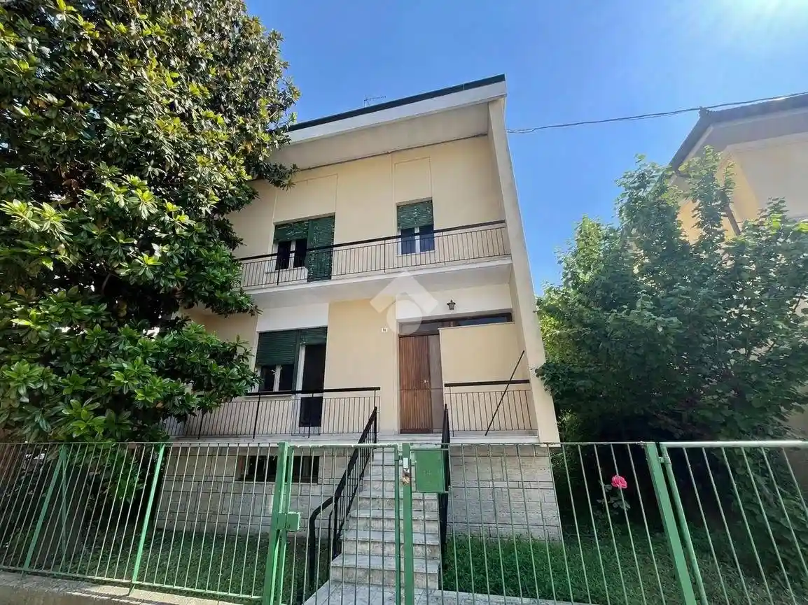 Casa indipendente in vendita a Ravenna