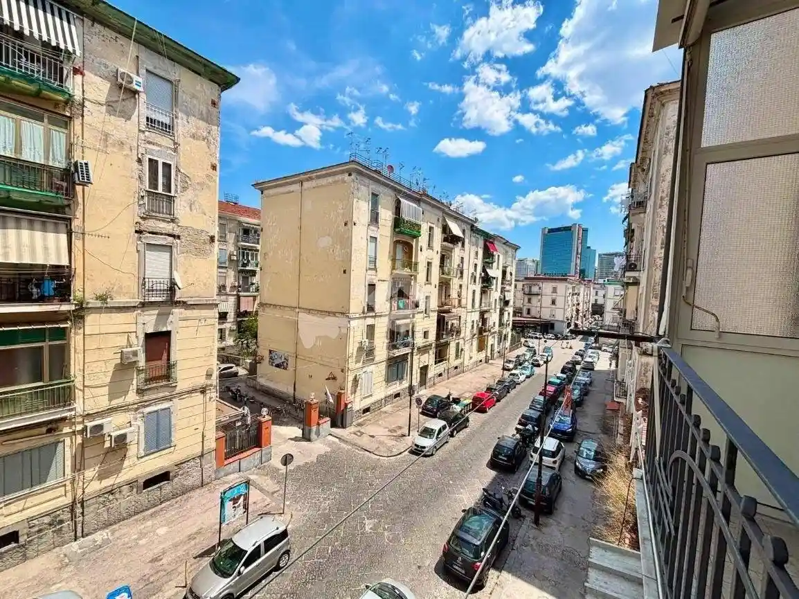 Appartamento in affitto a Napoli