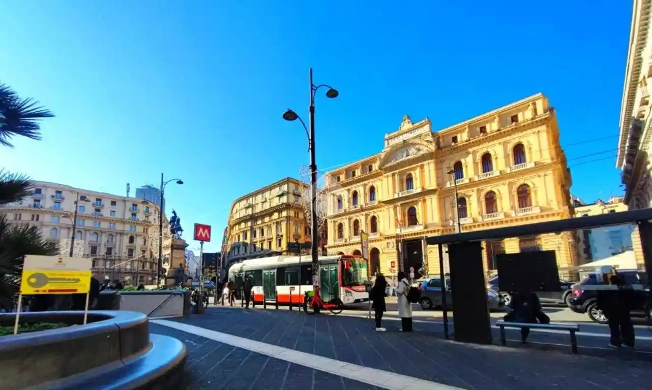 Appartamento in vendita a Napoli