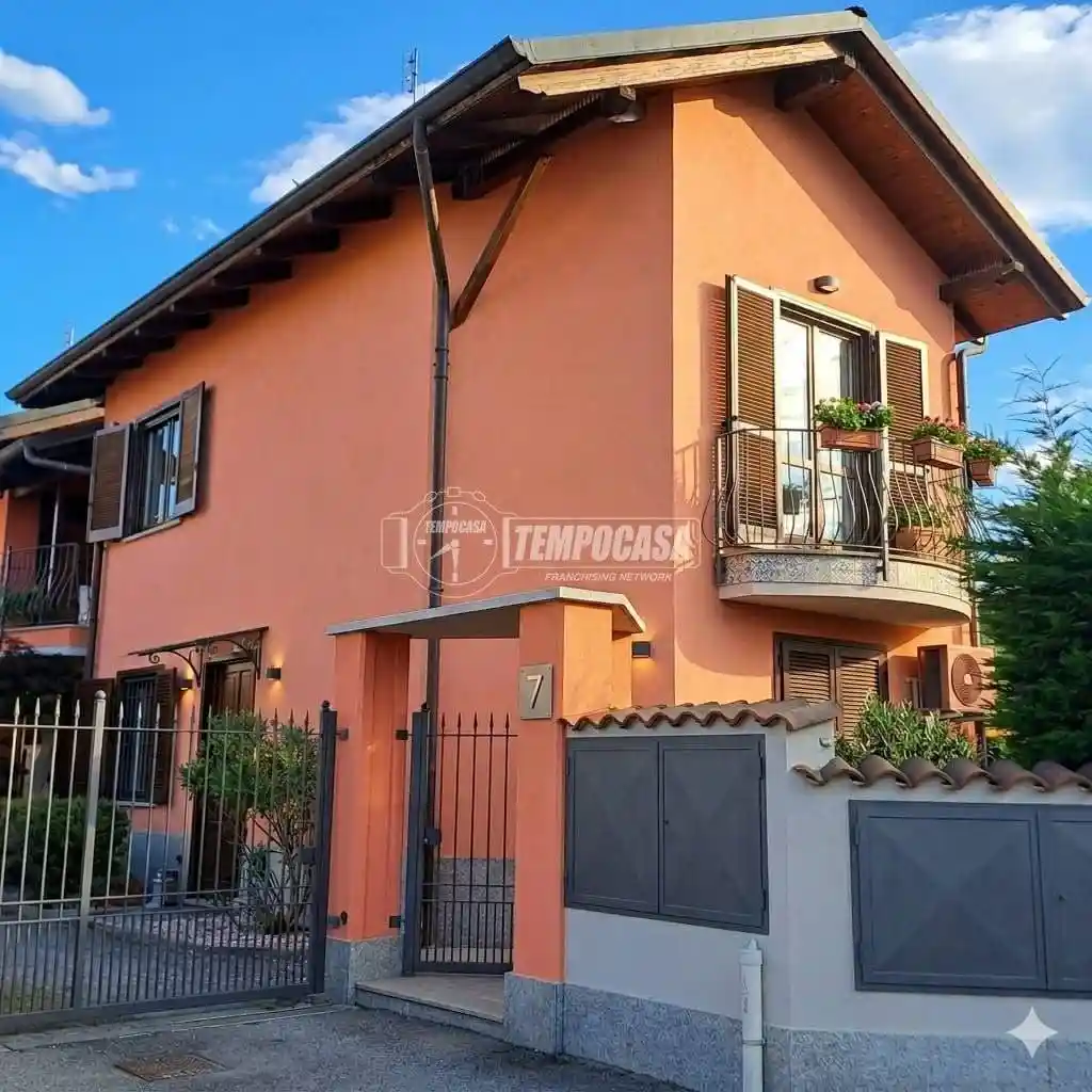 Villa in vendita a San Gillio