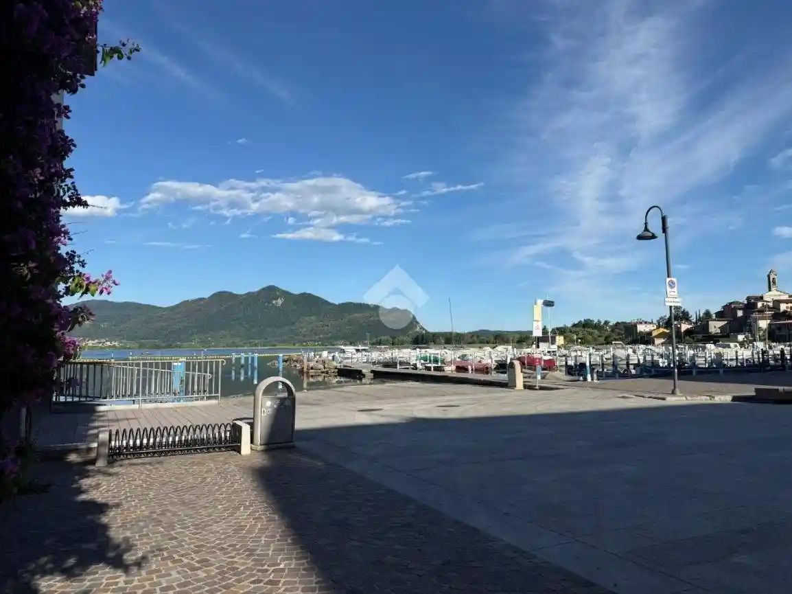 Appartamento in affitto a Iseo