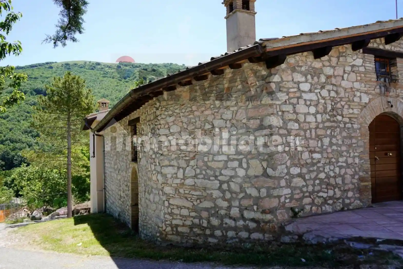 Casa indipendente in vendita a Trevi