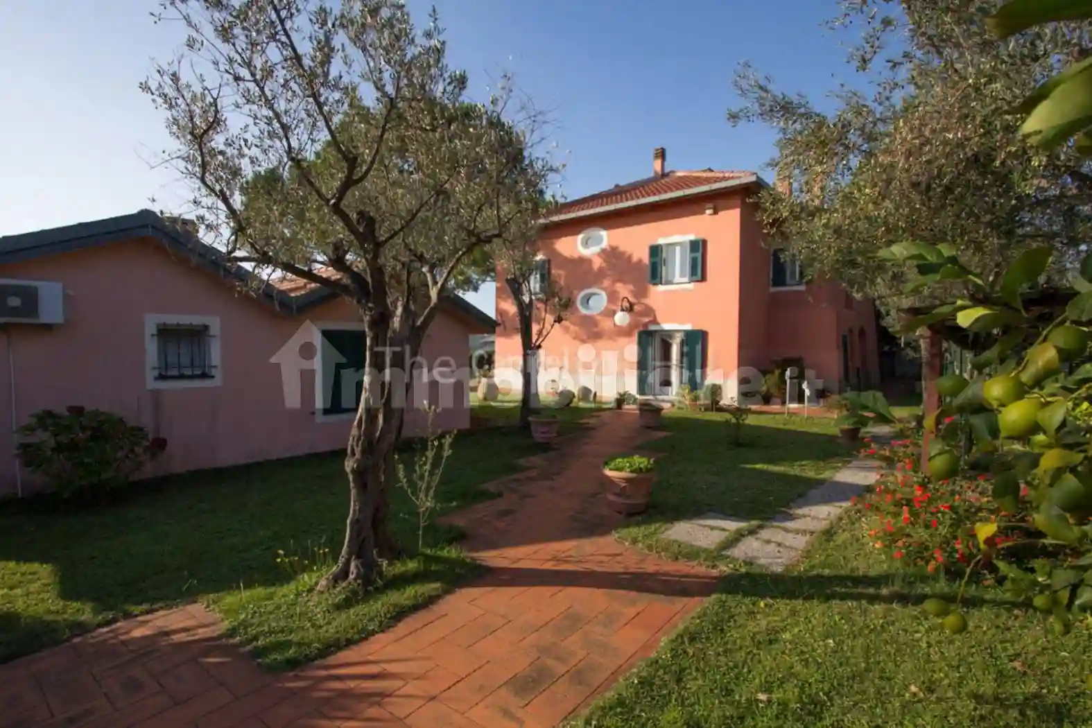 Villa - foto 2