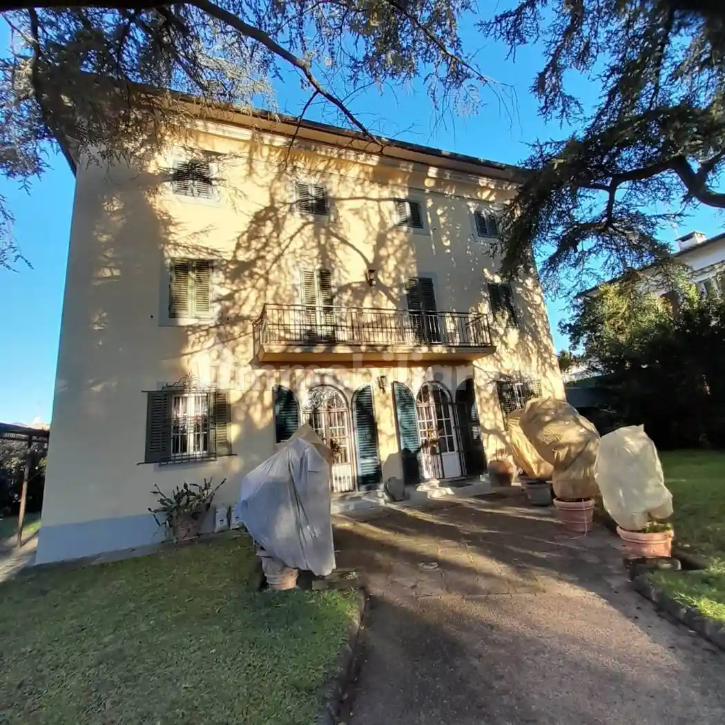 Villa in vendita a Pistoia