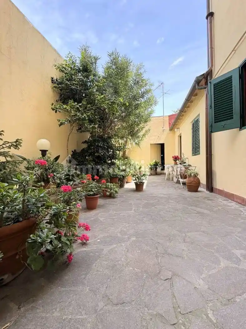 Appartamento in vendita a Livorno
