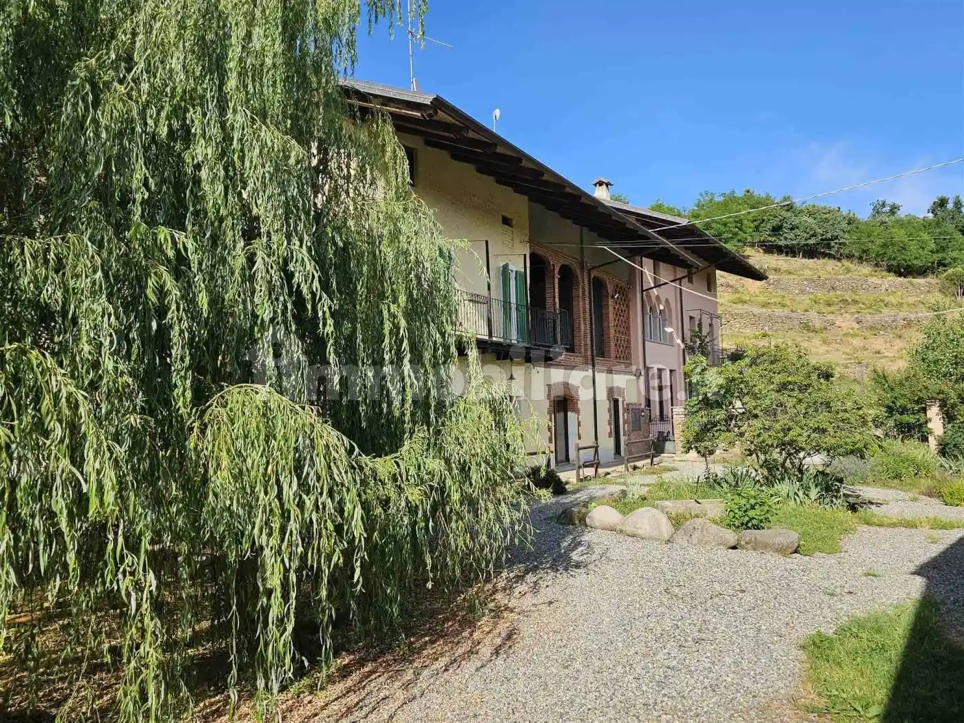 Villa in vendita a Salussola