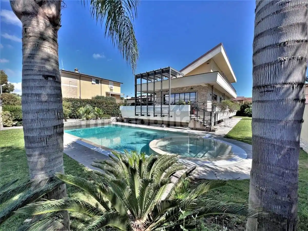 Villa in vendita a Roma