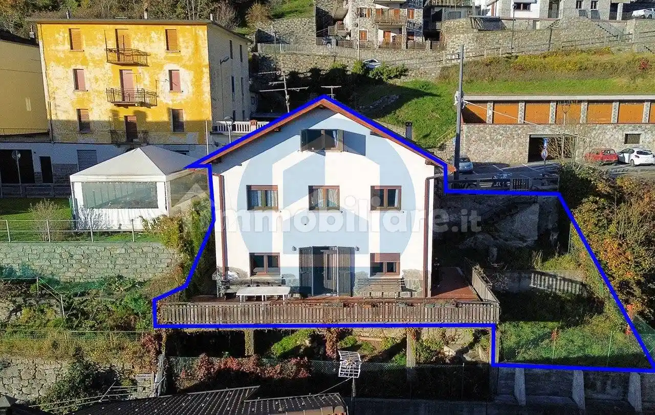 Villa in vendita a Cevo