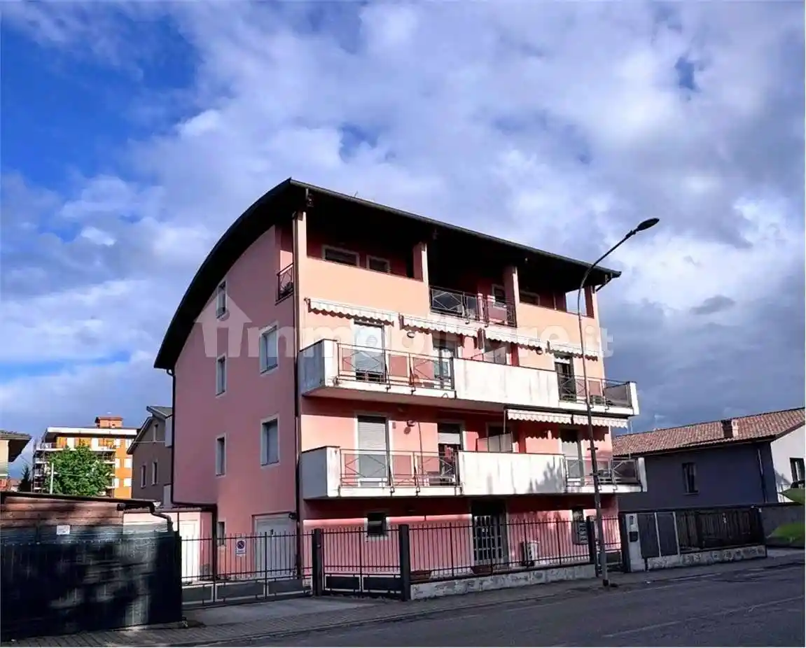 Appartamento in vendita a Voghera