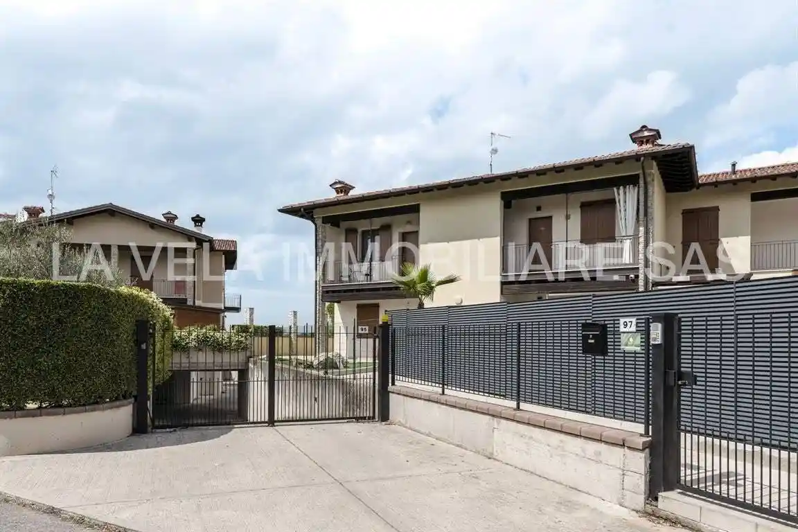 Appartamento in vendita a Desenzano del Garda