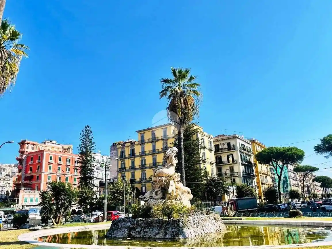 Appartamento in affitto a Napoli