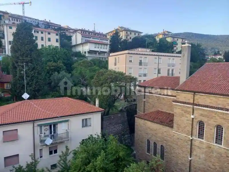 Appartamento in vendita a Trieste