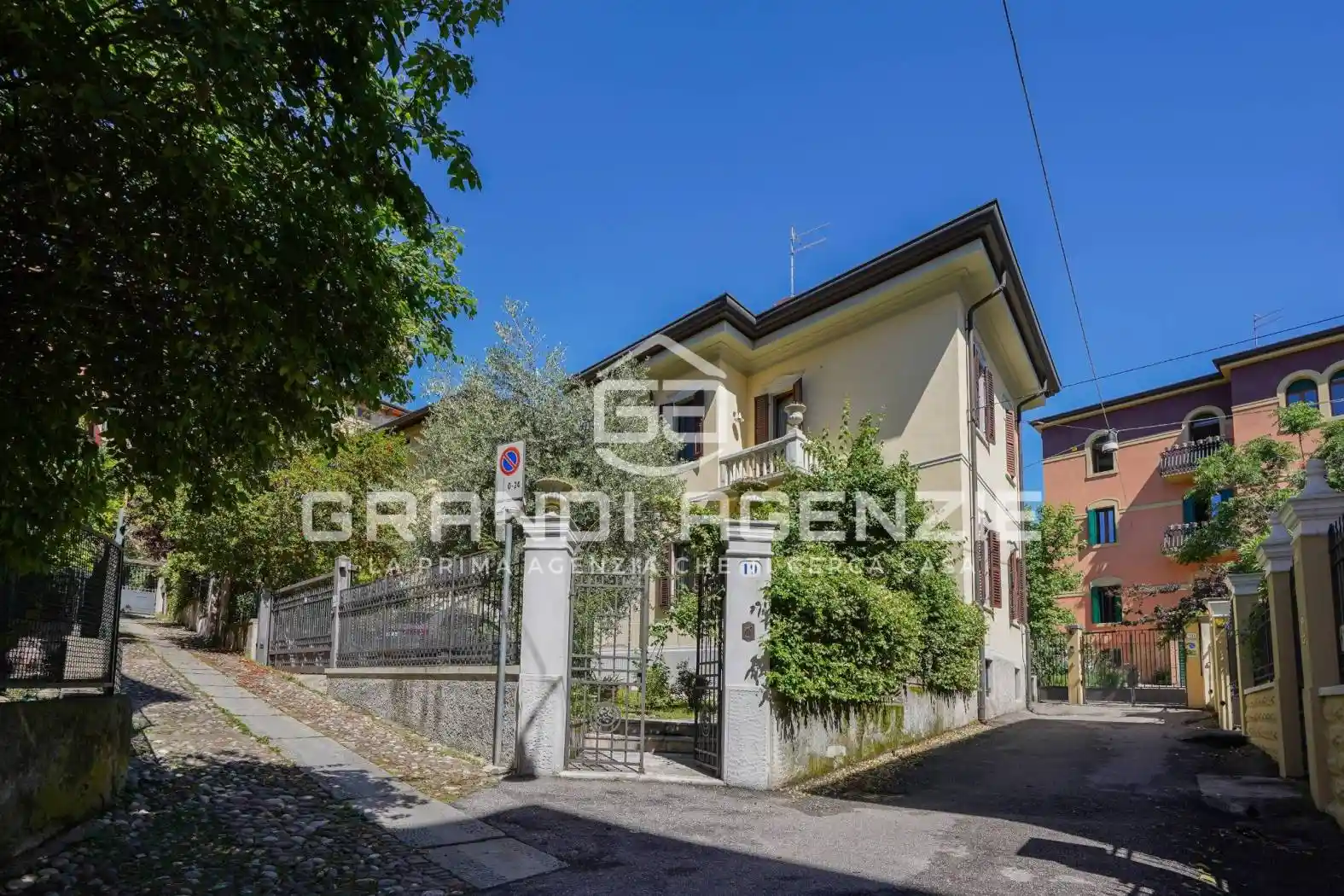 Villa in vendita a Verona
