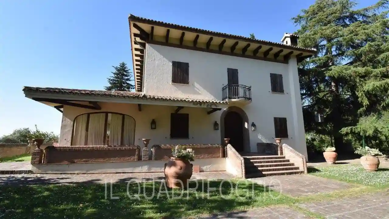 Villa - foto 2