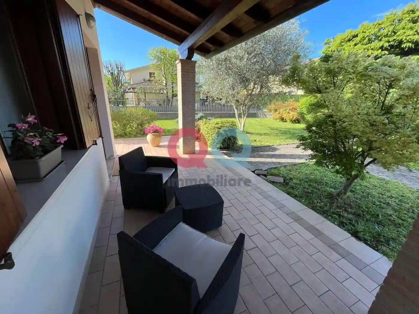 Villa - foto 2