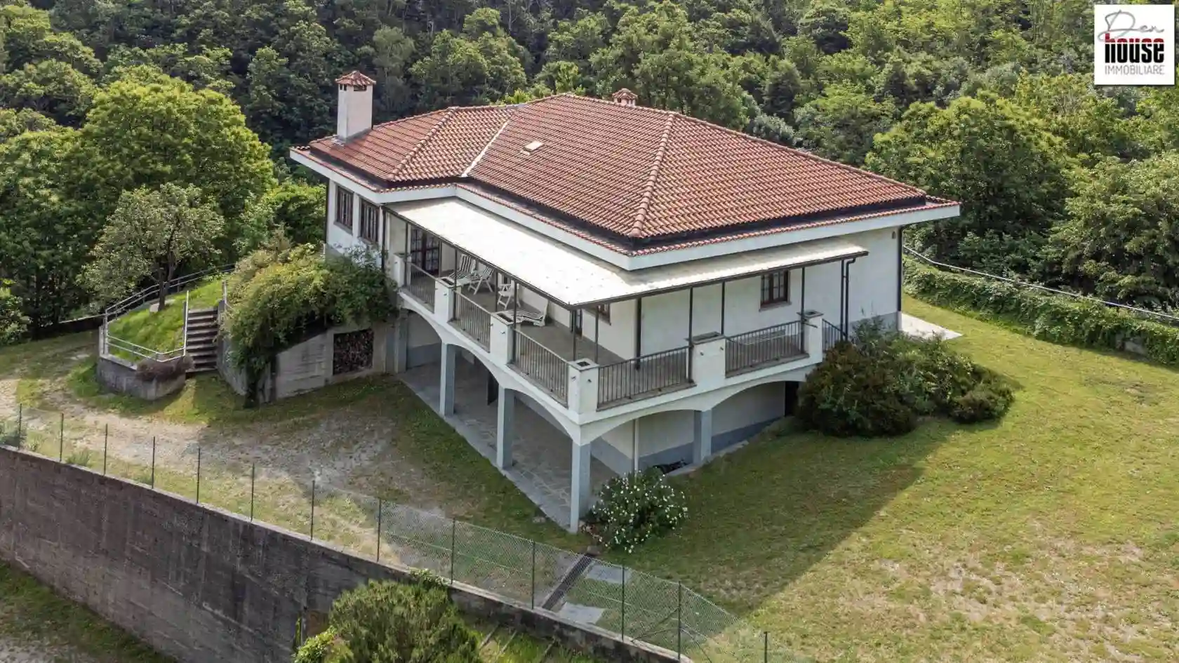 Villa - foto 2