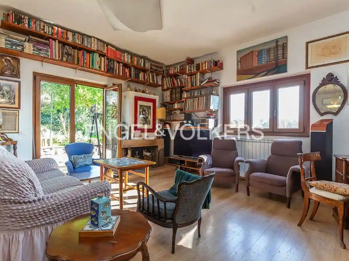 Villa - foto 2