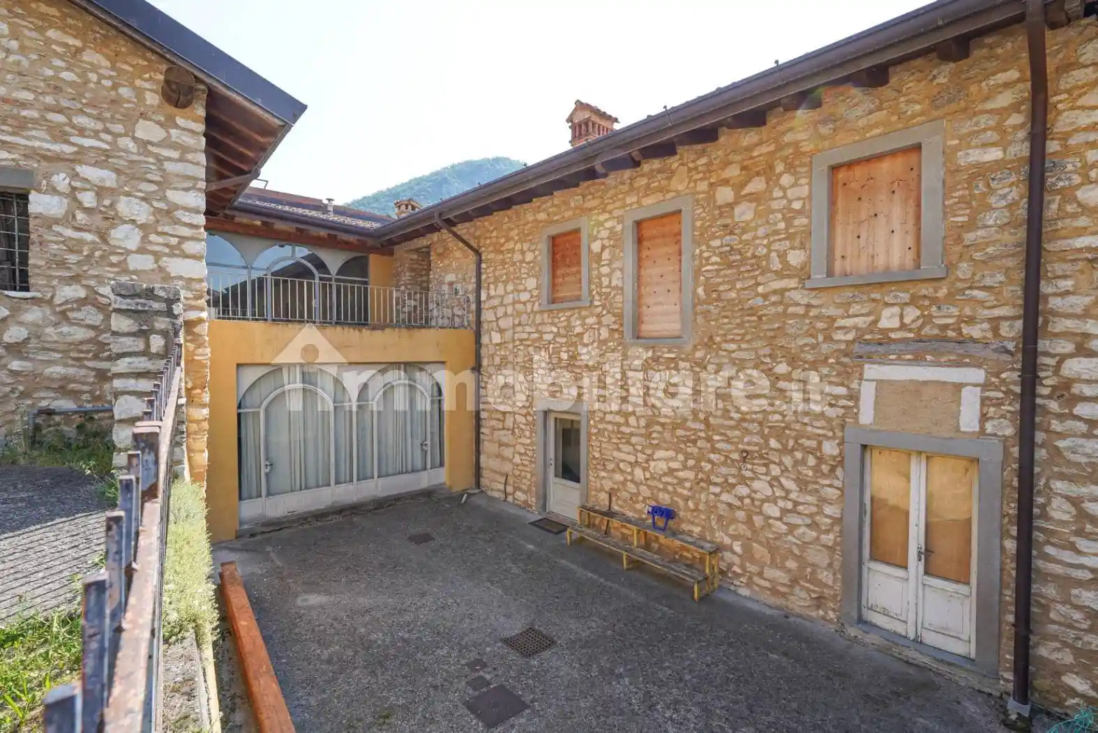 Rustico - Casale in vendita a Adrara San Martino