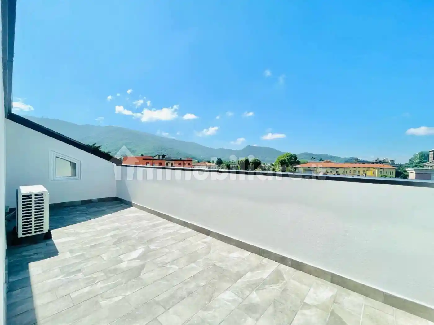 Appartamento in vendita a Brescia