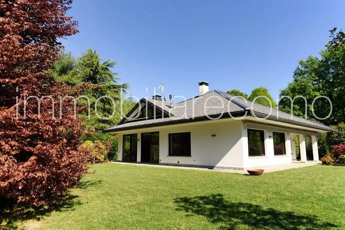 Villa in affitto a Cantù