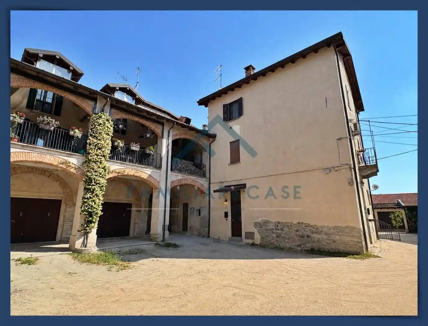 Appartamento in vendita a Azzate