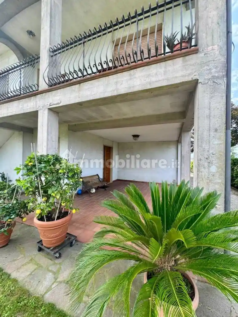 Villa in vendita a Capannori