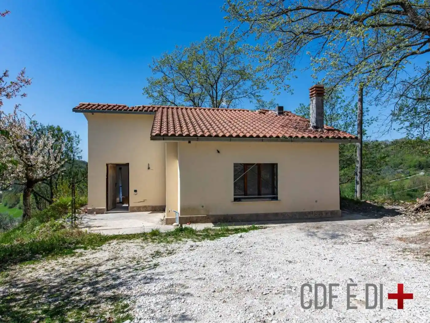 Villa in vendita a Rocca Sinibalda