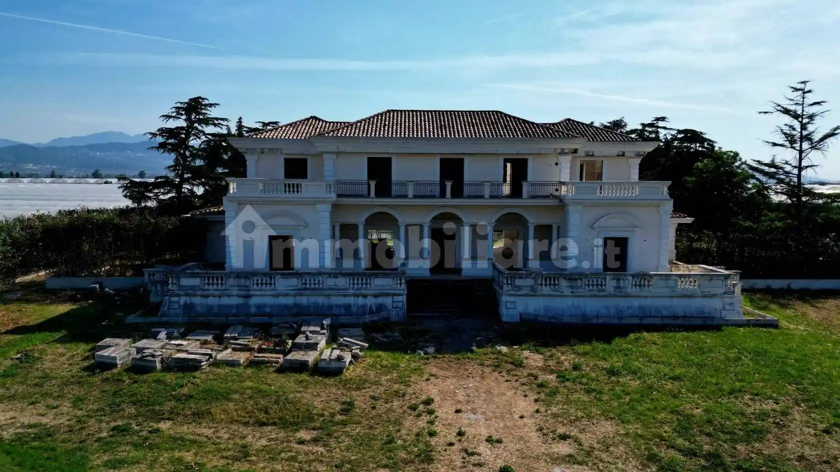 Villa in vendita a Pontecagnano Faiano