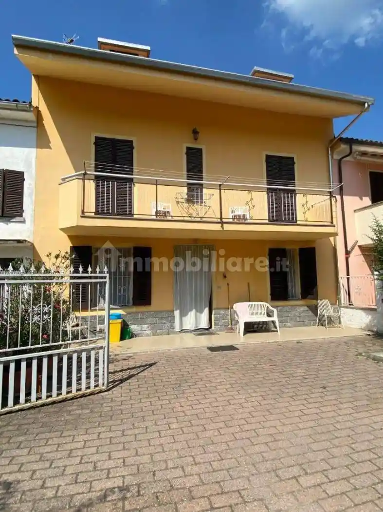 Casa indipendente in vendita a Incisa Scapaccino