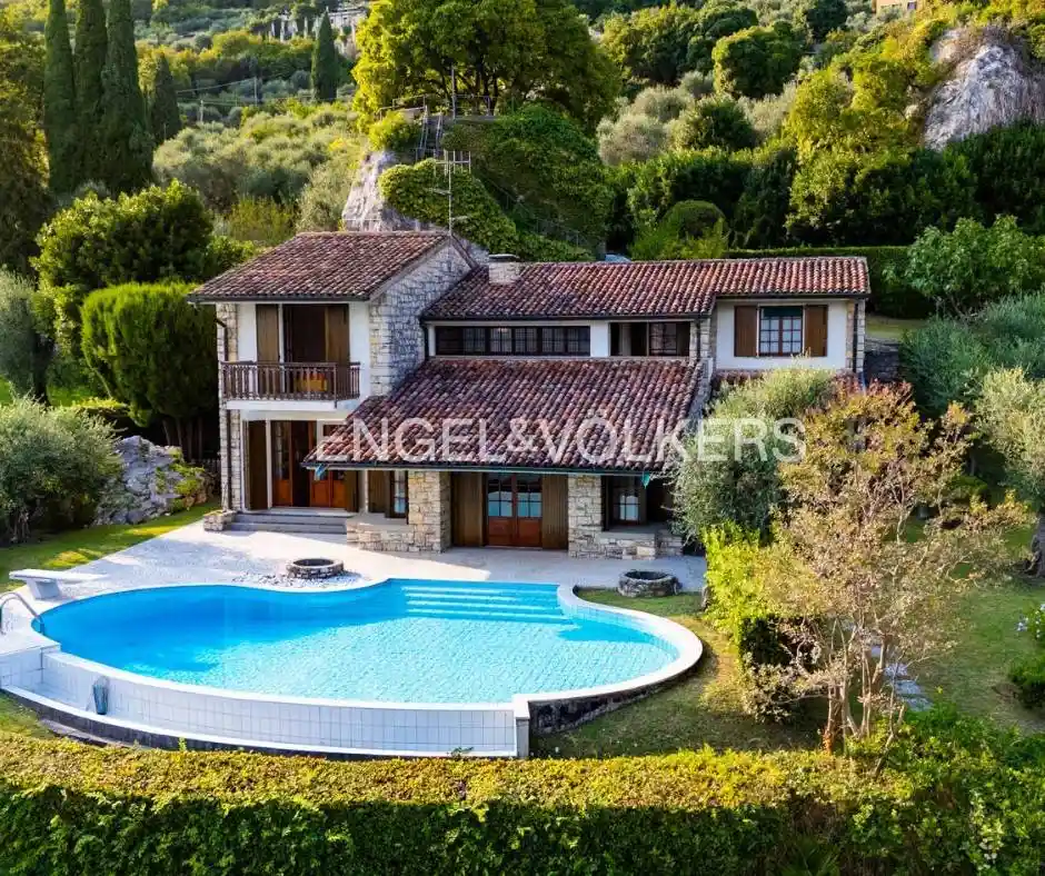 Villa in vendita a Gargnano