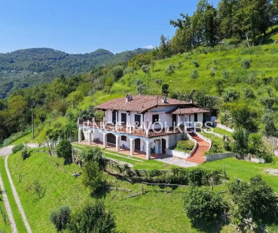 Villa in vendita a Gardone Riviera