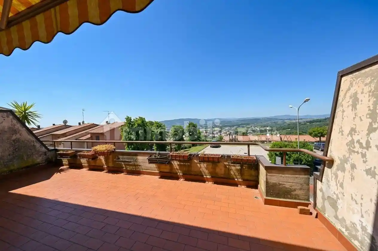 Casa indipendente in vendita a Lucignano