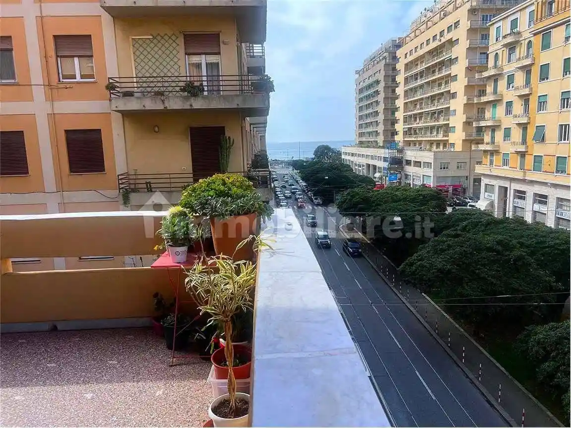 Appartamento in vendita a Genova