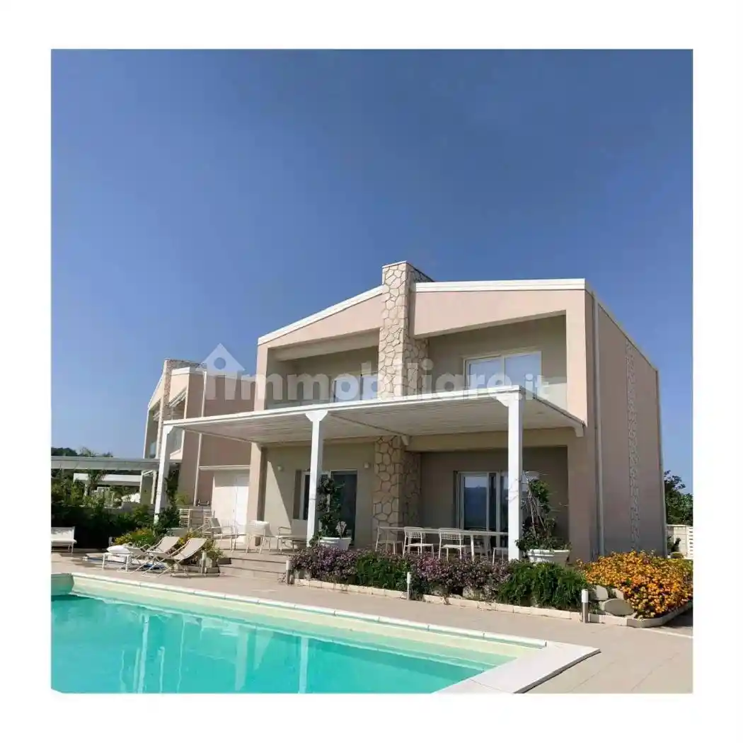 Villa in vendita a Drapia