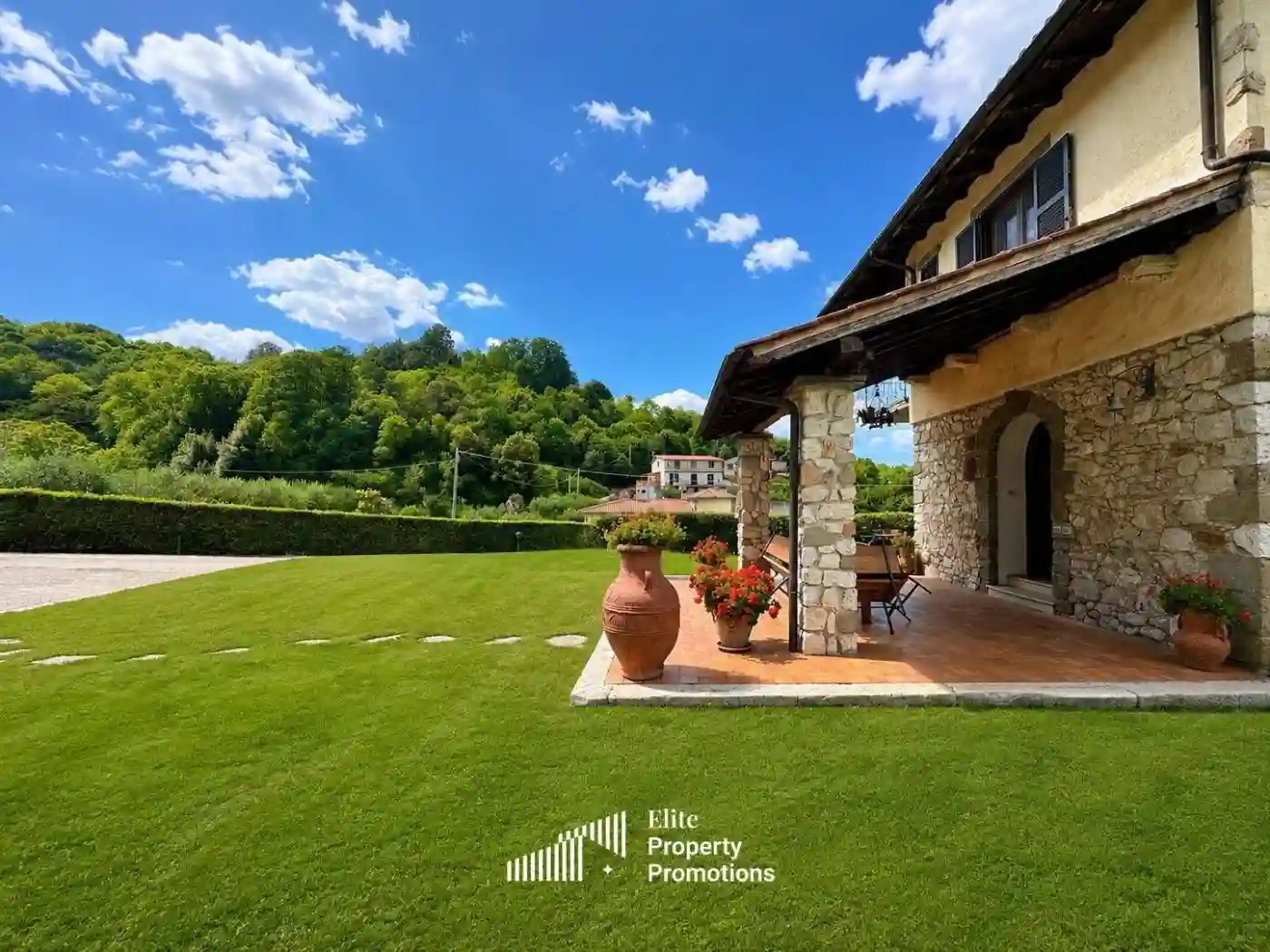 Villa - foto 2