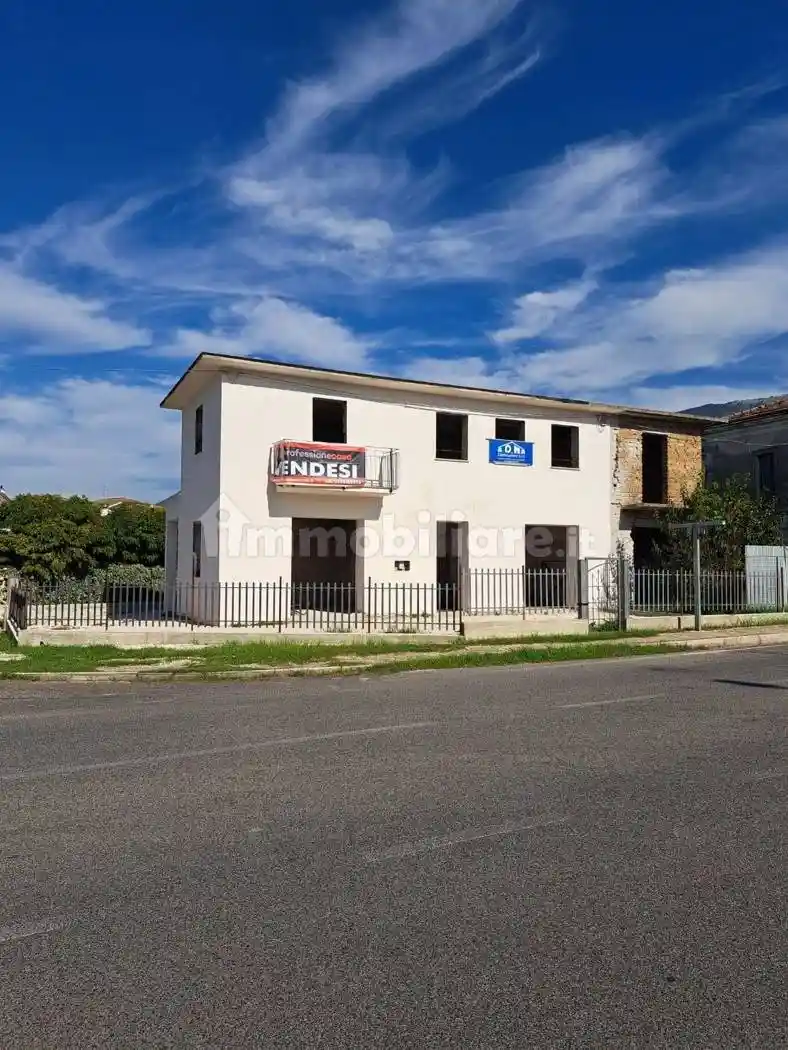 Appartamento in vendita a Cervaro